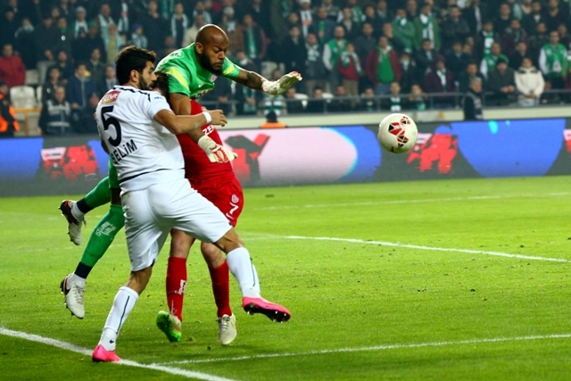 KONYASPOR KUPADA ÇEYREK FİNALDE 22