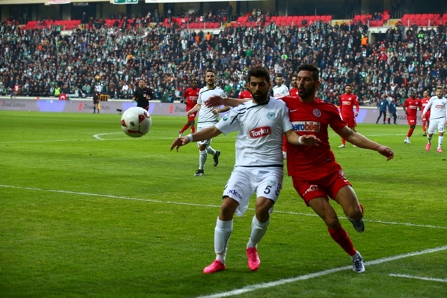 KONYASPOR KUPADA ÇEYREK FİNALDE
