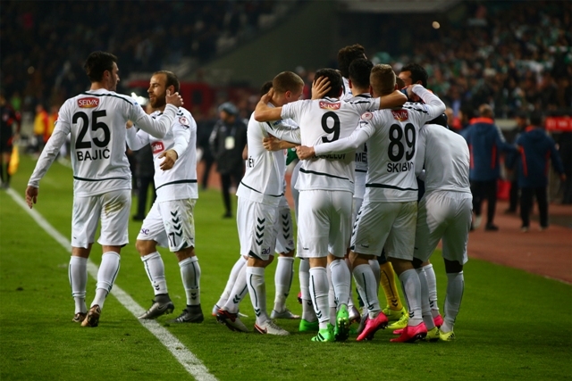 KONYASPOR KUPADA ÇEYREK FİNALDE 30