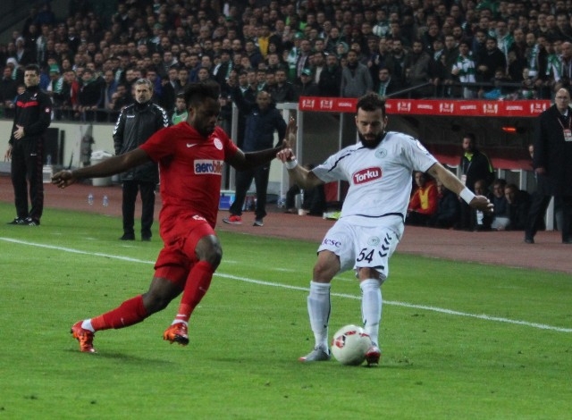 KONYASPOR KUPADA ÇEYREK FİNALDE 39