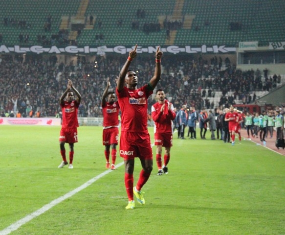 KONYASPOR KUPADA ÇEYREK FİNALDE 43