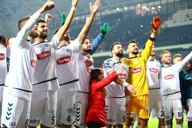 KONYASPOR KUPADA ÇEYREK FİNALDE 44