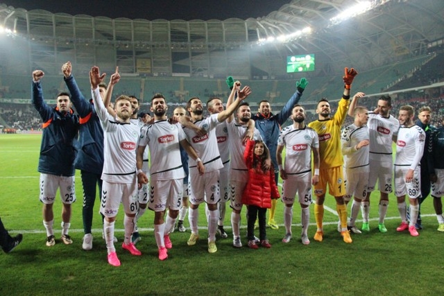 KONYASPOR KUPADA ÇEYREK FİNALDE 46