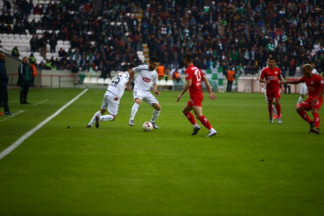 KONYASPOR KUPADA ÇEYREK FİNALDE 8