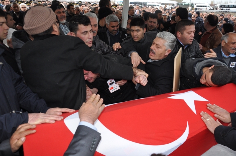 Jandarma Uzman Çavuş Nebi Arslan'a son görev 16