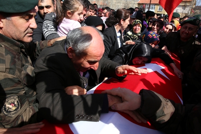 Konyalı şehit son yolculuğuna uğurlandı 15