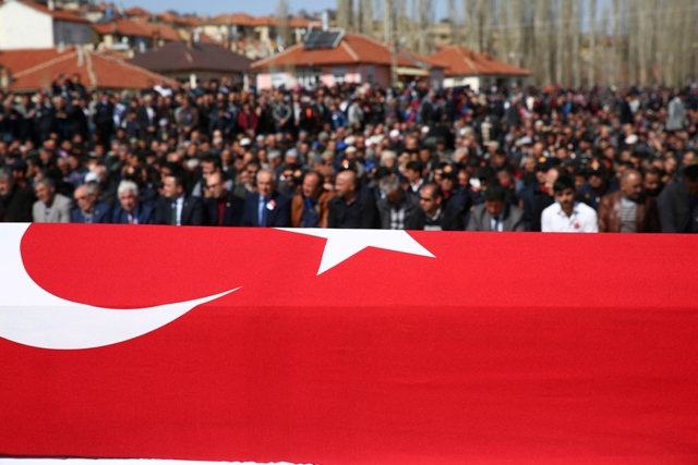 Konyalı şehit son yolculuğuna uğurlandı 20