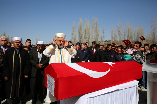 Konyalı şehit son yolculuğuna uğurlandı 22