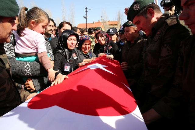 Konyalı şehit son yolculuğuna uğurlandı 25