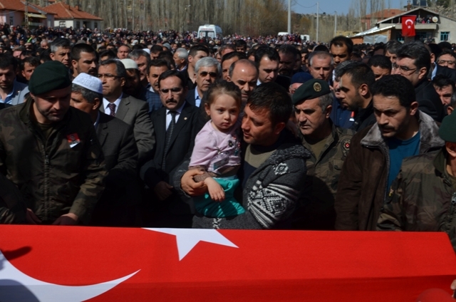 Konyalı şehit son yolculuğuna uğurlandı 40