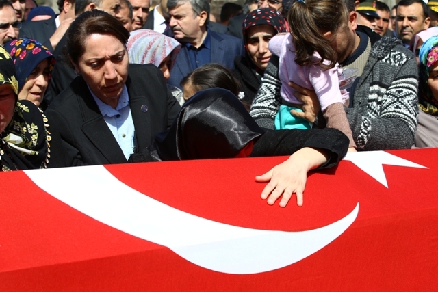 Konyalı şehit son yolculuğuna uğurlandı 6