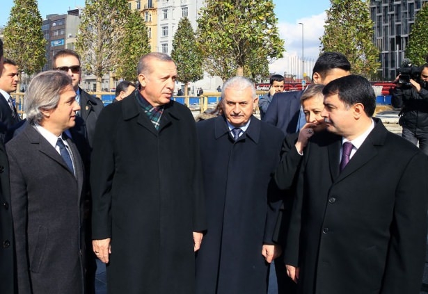 Cumhurbaşkanı Erdoğan Taksim’de 23