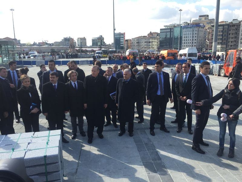 Cumhurbaşkanı Erdoğan Taksim’de