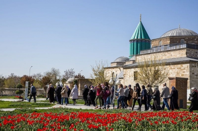 Mevlana şehrinde üç aylar sevinci 9