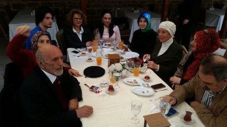 Küçükbezirci ve Halıcı yaşgününü kutladılar