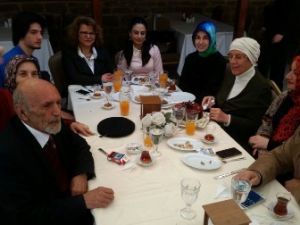 Küçükbezirci ve Halıcı yaşgününü kutladılar