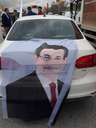 Konya'da Davutoğlu'na büyük karşılama 3