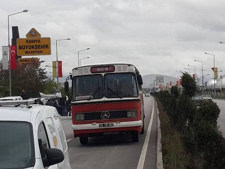 Konya'da Davutoğlu'na büyük karşılama 4