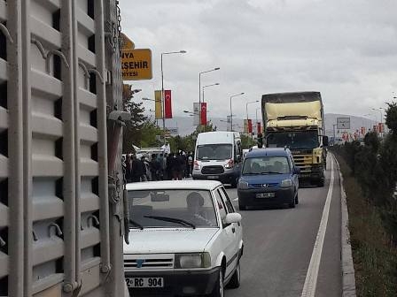 Konya'da Davutoğlu'na büyük karşılama 6