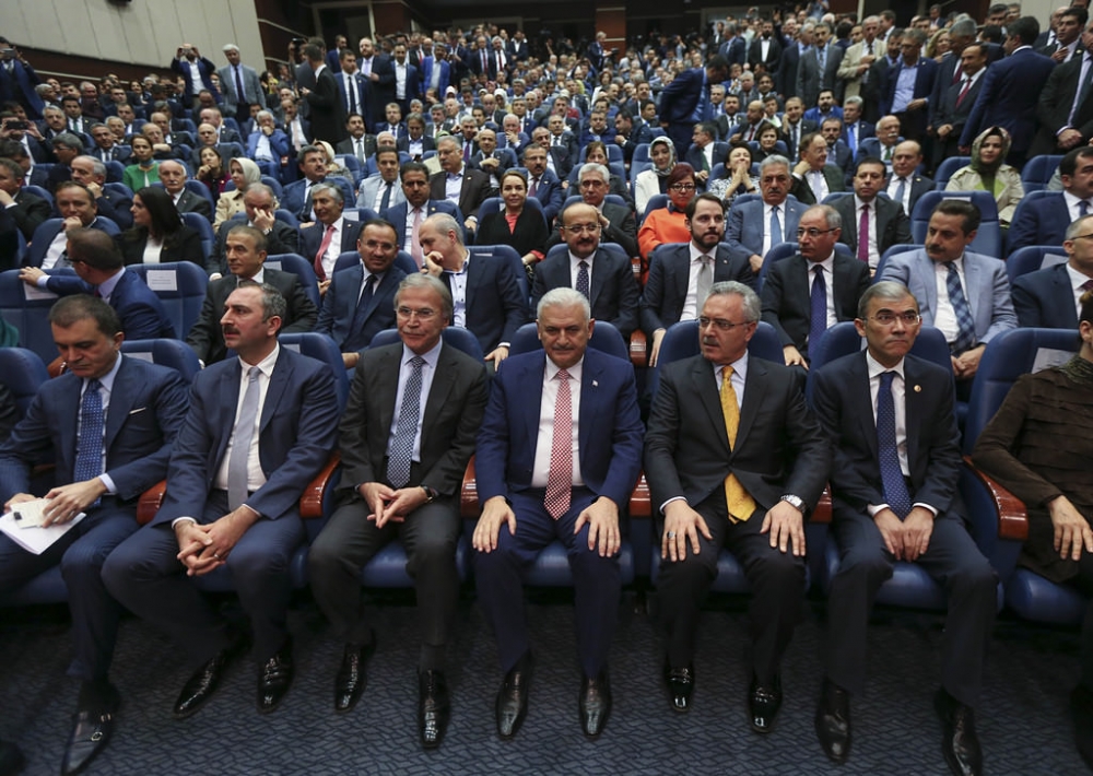 AK Parti'liler Yıldırım'ı böyle kutladı 4