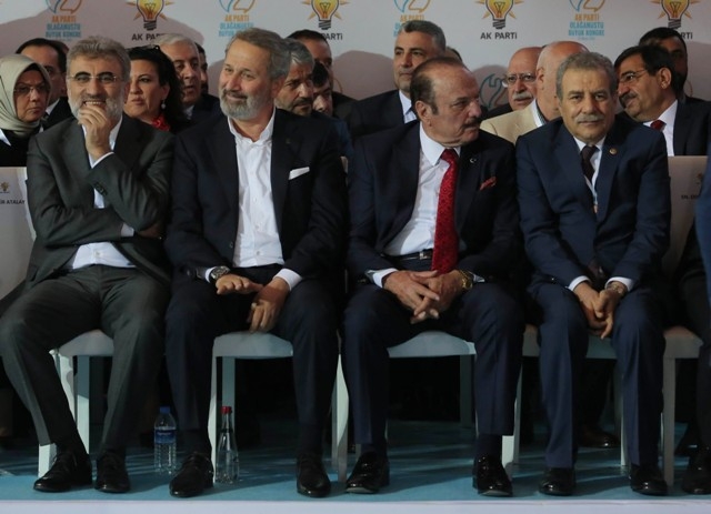 AK PARTİ 2. OLAĞANÜSTÜ KONGRESİ 153