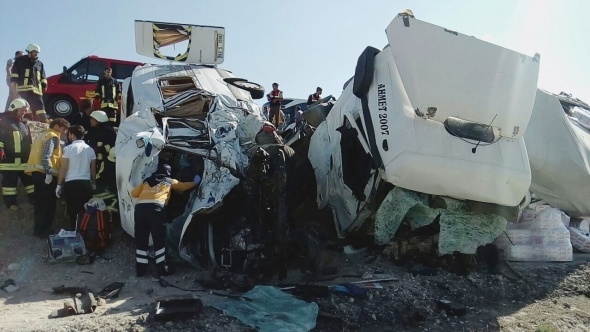 Konya'da feci kaza: 7 ölü 5