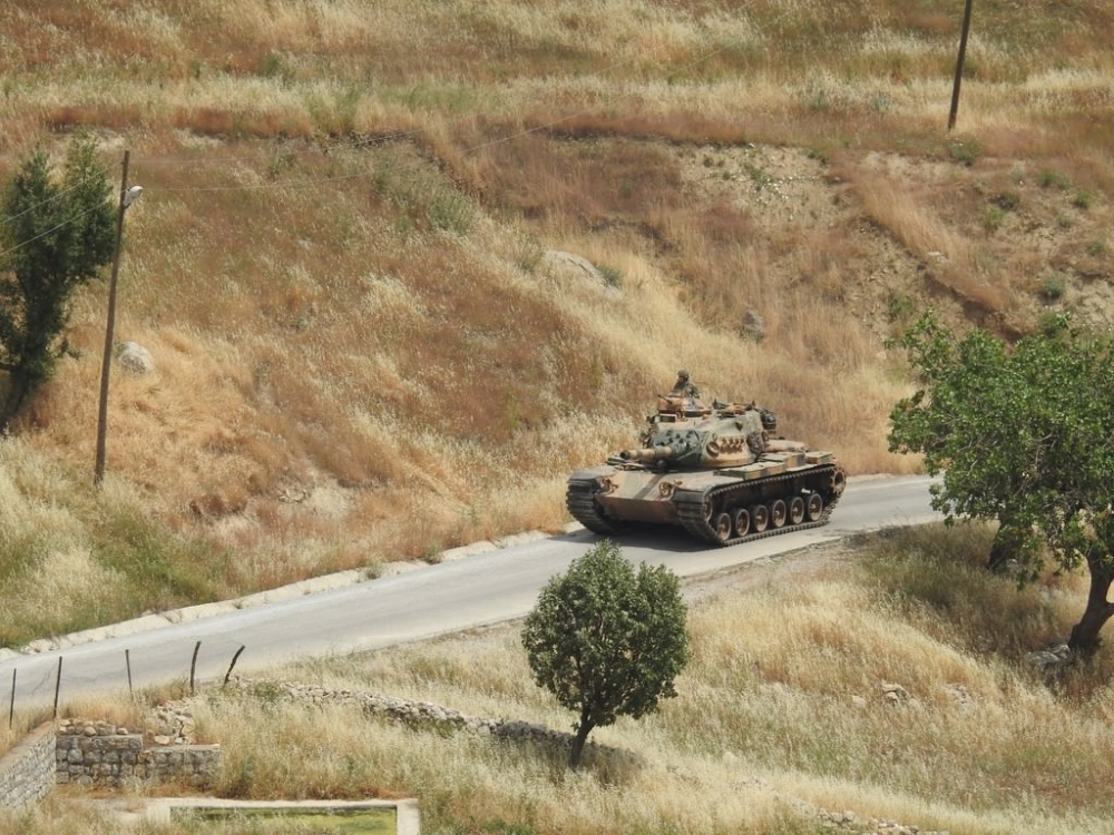 Tanklar üslerine geri dönüyor 7