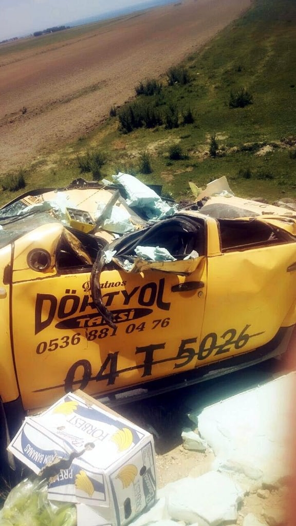 Düğün konvoyunun mutluluğu yarım kaldı: 20 yaralı 7