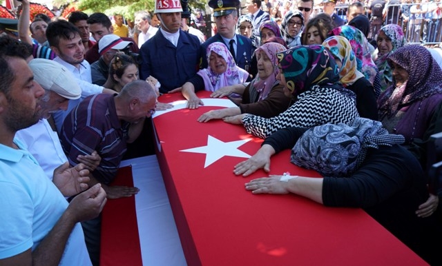 Konyalı şehit son yolculuğuna uğurlandı 25