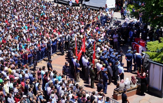Konyalı şehit son yolculuğuna uğurlandı
