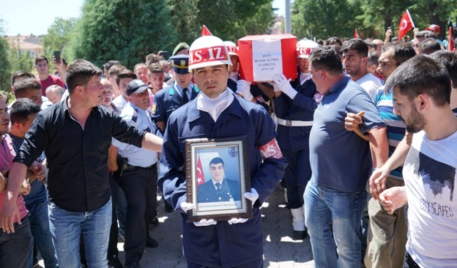 Konyalı şehit son yolculuğuna uğurlandı 7