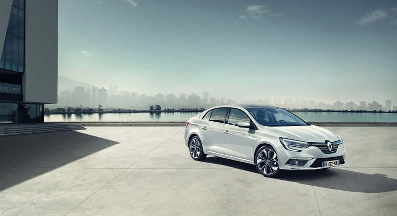 İşte yeni Megane Sedan 1