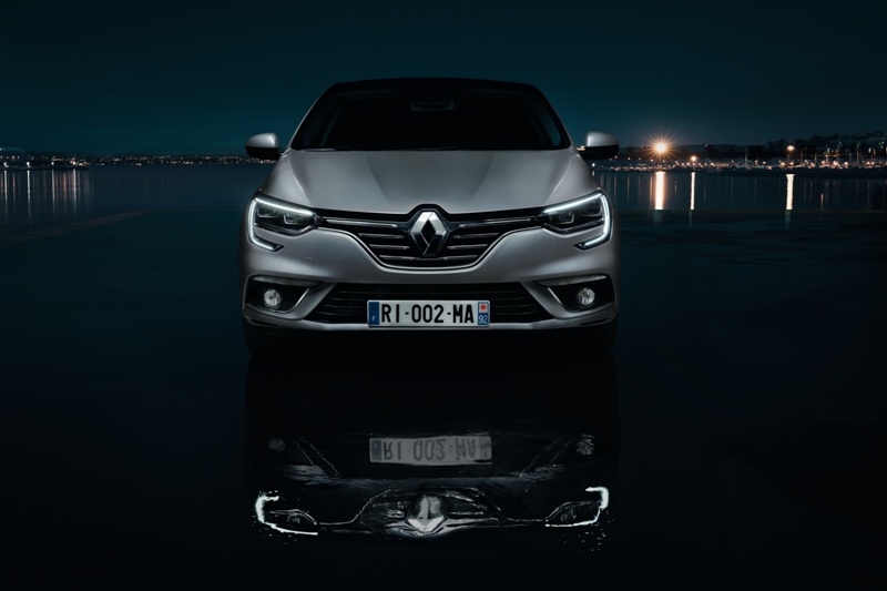 İşte yeni Megane Sedan 11