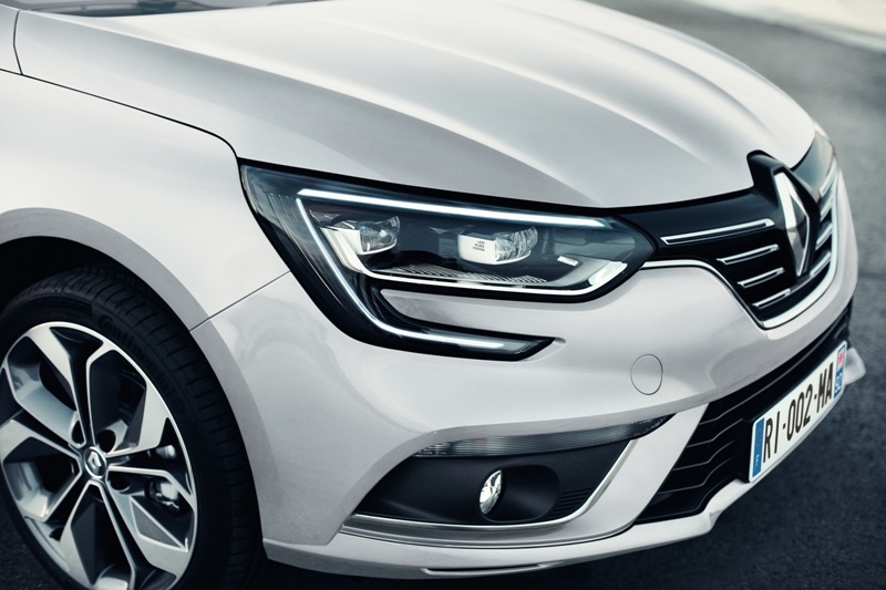 İşte yeni Megane Sedan 5