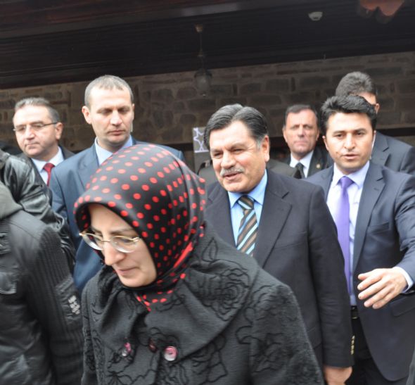 Şeb-i Arusda buzlar eridi 22