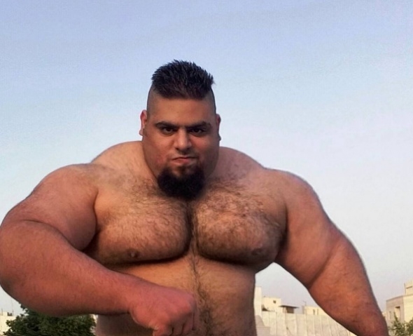 İranlı Hulk, tüm dikkatleri üzerine çekti 3
