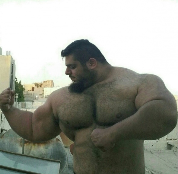 İranlı Hulk, tüm dikkatleri üzerine çekti 7