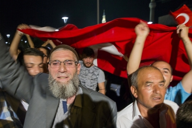 KONYA CADDELERE MEYDANLARA AKTI 4