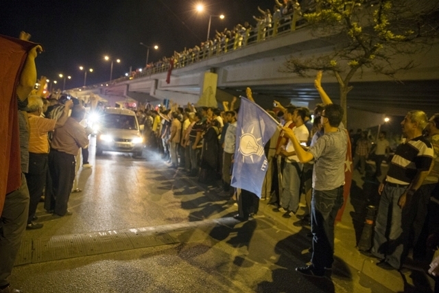 KONYA CADDELERE MEYDANLARA AKTI 8
