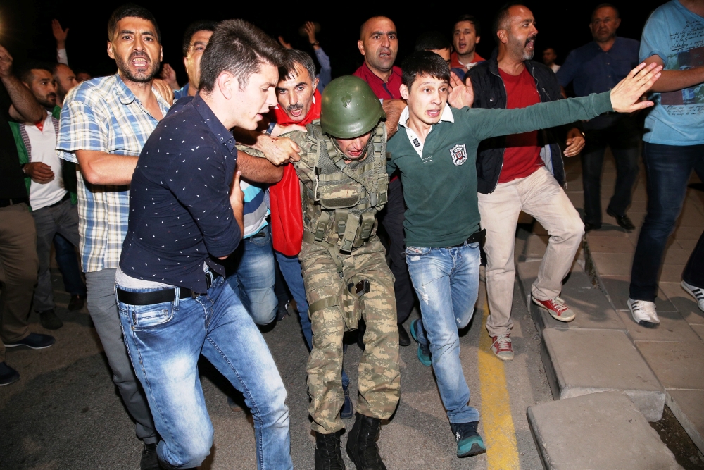 MİLLET DARBEYE GEÇİT VERMEDİ 106