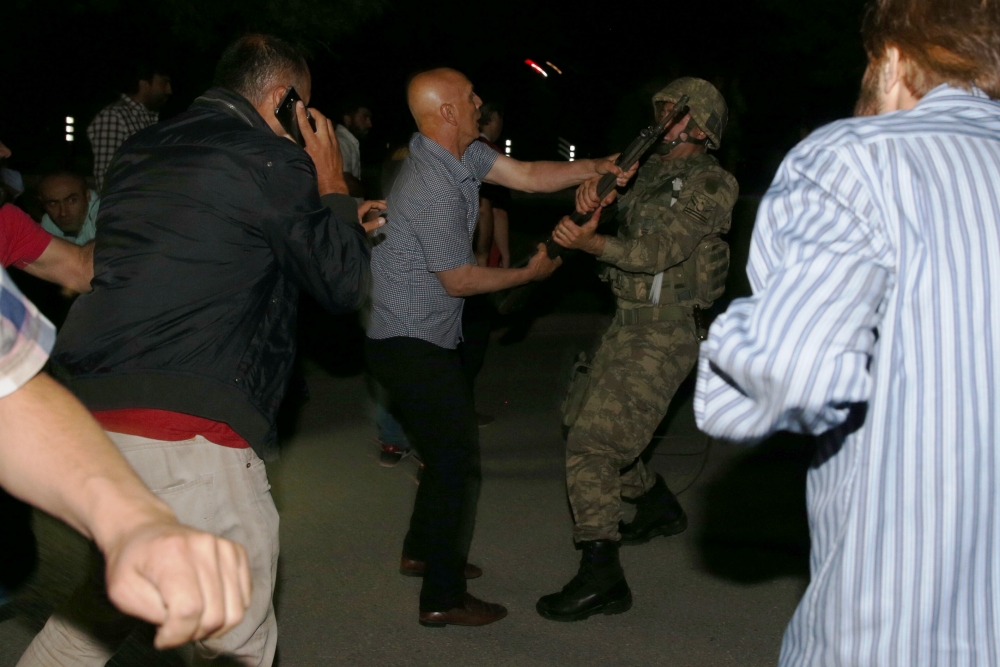 MİLLET DARBEYE GEÇİT VERMEDİ 110