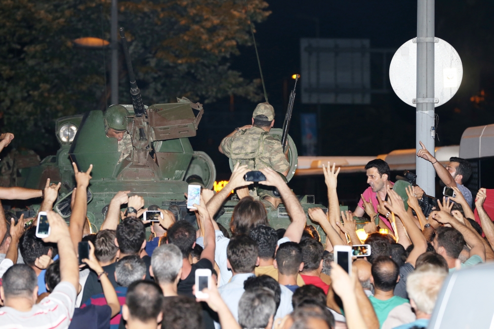 MİLLET DARBEYE GEÇİT VERMEDİ 115