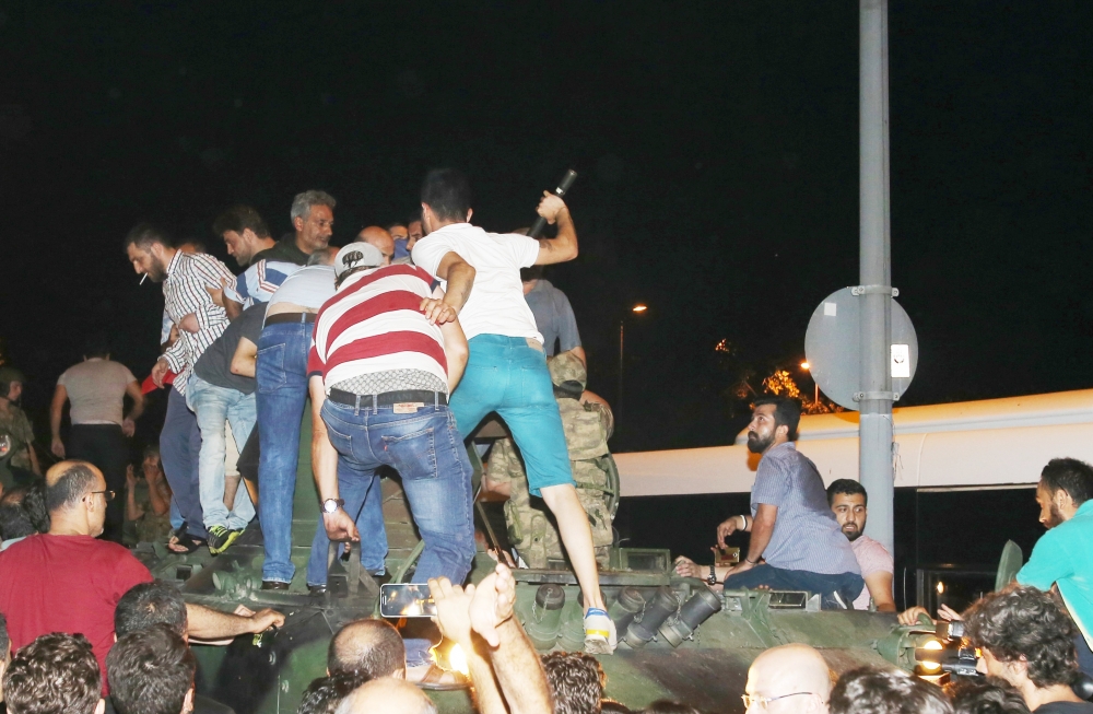 MİLLET DARBEYE GEÇİT VERMEDİ 119