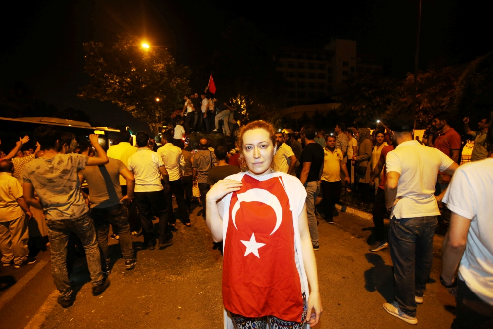 MİLLET DARBEYE GEÇİT VERMEDİ 125