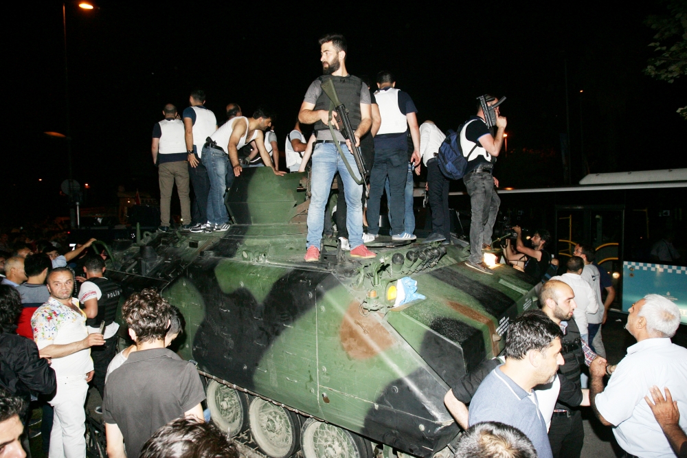 MİLLET DARBEYE GEÇİT VERMEDİ 130