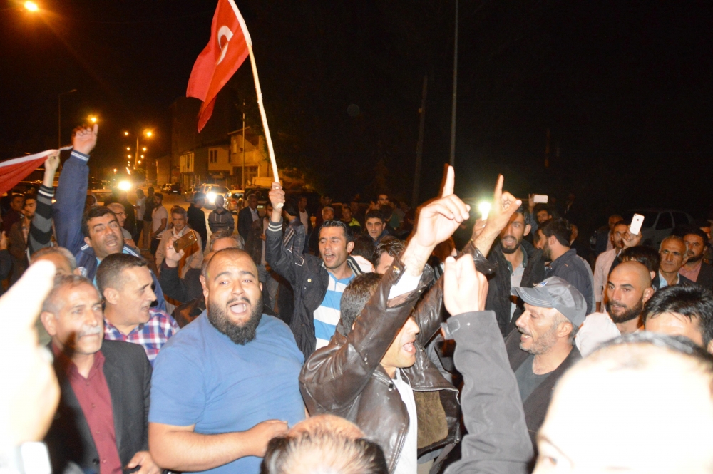 MİLLET DARBEYE GEÇİT VERMEDİ 136