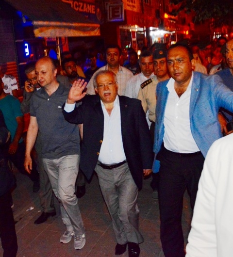 MİLLET DARBEYE GEÇİT VERMEDİ 141