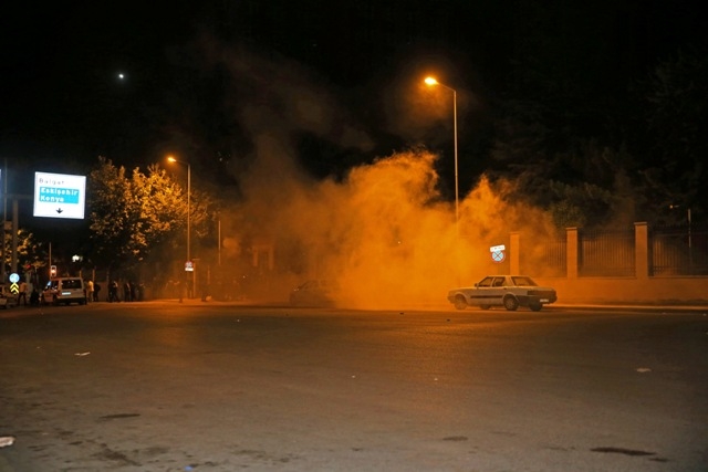MİLLET DARBEYE GEÇİT VERMEDİ 148