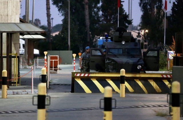 MİLLET DARBEYE GEÇİT VERMEDİ 154