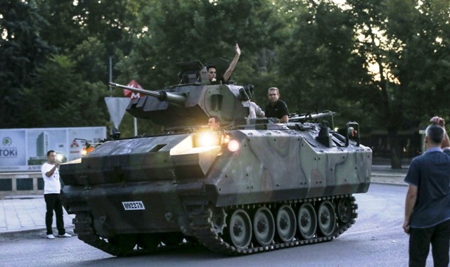 MİLLET DARBEYE GEÇİT VERMEDİ 169